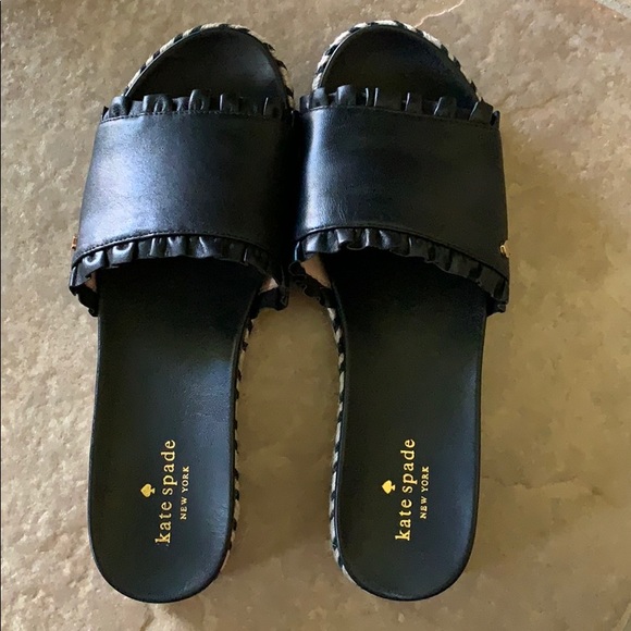 kate spade Shoes - KATE SPADE ♠️ Sahara Slides